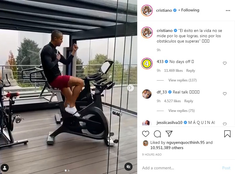 Giật mình với diện mạo lạ lẫm của Ronaldo
