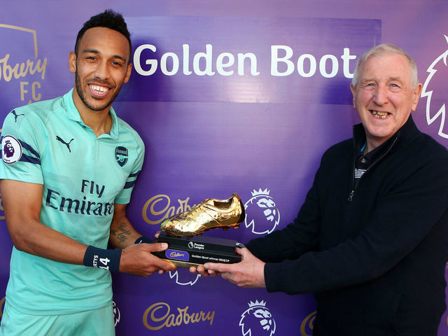 Aubameyang giành danh hiệu Vua phá lưới Ngoại hạng Anh 2018/19 Tin chuyển nhượng, chuyển nhượng MU, chuyển nhượng arsenal, chuyển nhượng Real, chuyển nhượng bayern, chuyển nhượng Liverpool, chuyển nhượng man city, chuyển nhượng hôm nay, chuyển nhượng 15/5, chuyển nhượng sáng 15/5