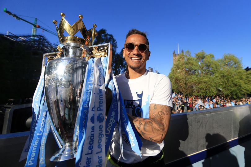 Danilo chấp nhận số phận kép phụ ở Man City Tin chuyển nhượng, chuyển nhượng MU, chuyển nhượng arsenal, chuyển nhượng barca, chuyển nhượng Real, chuyển nhượng bayern, chuyển nhượng Liverpool, chuyển nhượng man city, chuyển nhượng hôm nay, chuyển nhượng 22/5, chuyển nhượng tối 22/5