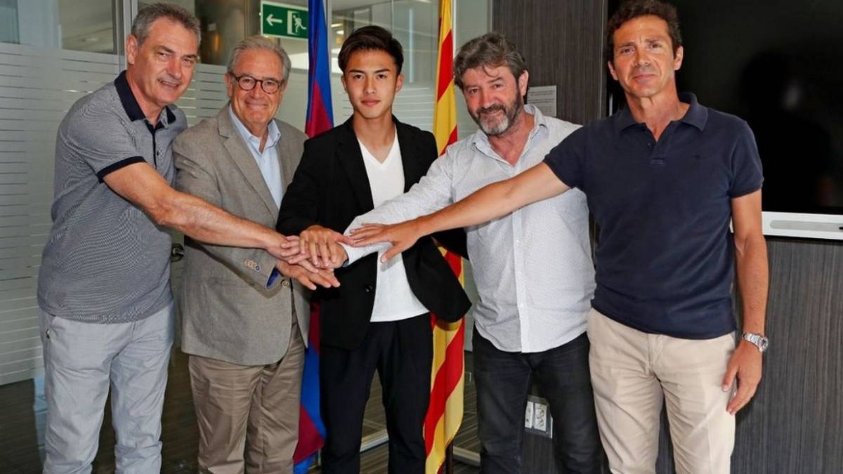 Hiroki Abe chính thức gia nhập Barcelona abe, hiroki abe, barca, barcelona, chuyển nhượng barca, chuyển nhượng 16/7, ronaldo nhật bản, nhật bản