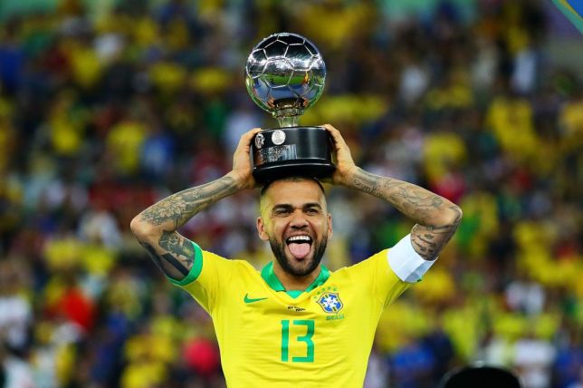 Dani Alves đang là cầu thủ tự do sau khi hết hạn hợp đồng với PSG Tin chuyển nhượng, chuyển nhượng tối 17/7, chuyển nhượng 17/7, chuyển nhượng bóng đá, chuyển nhượng bóng đá hôm nay, chuyển nhượng mu, man utd, chuyển nhượng arsenal, chuyển nhượng barca, pogba, saul, dani alves, neymar