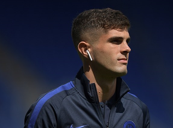 Chelsea lội ngược dòng đánh bại Reading trong trận cầu có đến 7 bàn thắng.  