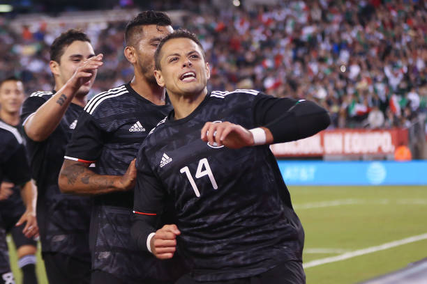 Javier Hernandez là người khai màn cho chiến thắng của Mexico trước Mỹ. Ảnh: Getty Images Kết quả Mỹ vs Mexico, Mỹ vs Mexico, video bàn thắng Mỹ vs Mexico