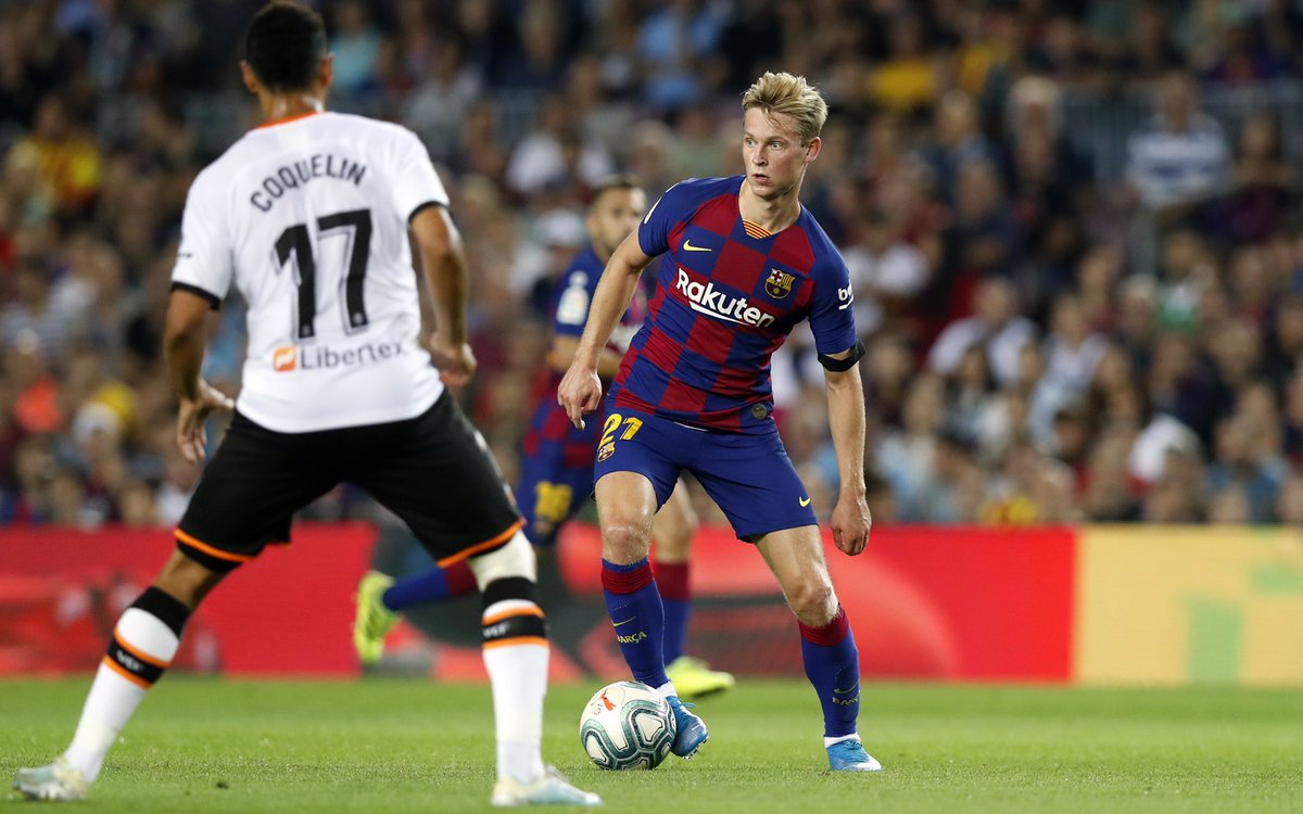 De Jong sẽ đóng vai trò điều tiết lối chơi của Barca. Ảnh: Sport Barca, barcelona, barca vs dortmund, dortmund vs barca, đội hình barca, cúp c1, champions league, messi