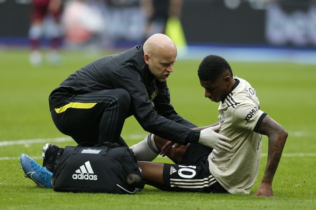Rashford bị chấn thương, khiến MU thiếu các lựa chọn trên hàng công. Ảnh: Getty Images mu, mu vs west ham, man utd, man united, mourinho, mourinho mu, ngoại hạng anh, premier league