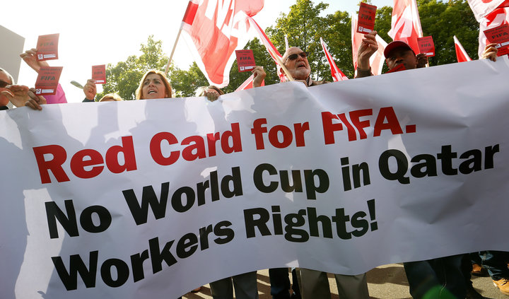 Nhiều cuộc biểu tình trên thế giới đòi tẩy chay World Cup 2022. Ảnh: Americans for Democracy & Human Rights in Bahrain Qatar, Đông Nam Á, vòng loại World Cup 2022, vòng loại world cup, world cup 2022, world cup