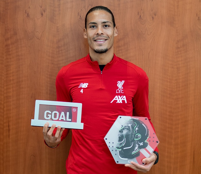 Van Dijk vinh dự nhận danh hiệu Cầu thủ xuất sắc nhất năm của Goal. Ảnh: Goal Van Dijk, Messi, Ronaldo, cầu thủ xuất sắc nhất năm, cầu thủ xuất sắc, goal 50, van dijk liverpool