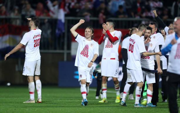 Modric cùng các đồng đội ăn mừng chiếc vé tham dự VCK EURO 2020. Ảnh: Getty Images vòng loại euro, euro 2020, kết quả vl euro, kết quả vl euro 2020, kết quả vòng loại euro
