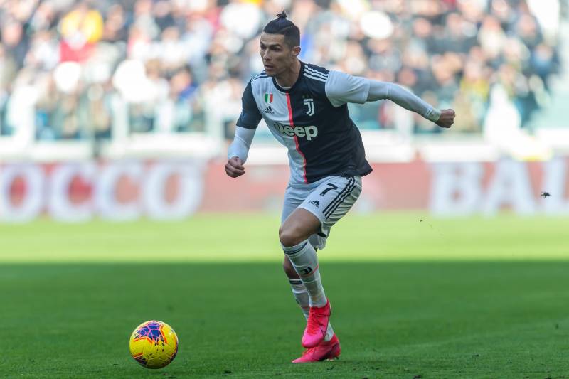 Ronaldo đã chính thức bước sang tuổi 35. Ảnh: Getty Ronaldo, CR7, Juventus, Ronaldo Juventus, Ronaldo Juve, Ronaldo Messi, Ronaldo vs Messi, bóng đá ý
