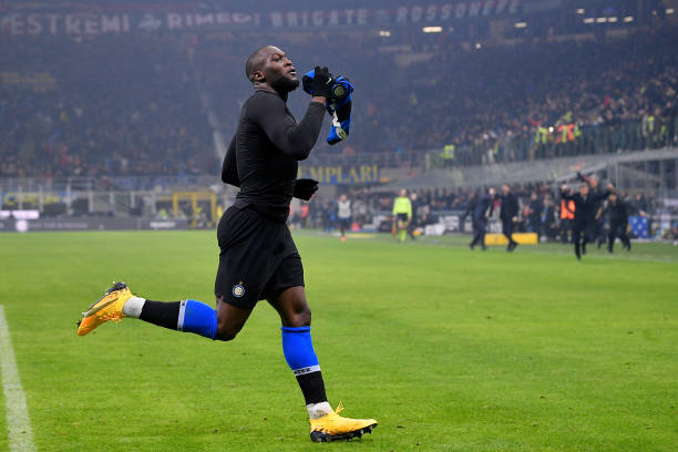 Lukaku ghi bàn ấn định chiến thắng cho Inter. Ảnh: Getty Kết quả Inter vs Milan, Kết quả bóng đá ý, inter đấu với milan, Inter Milan vs AC Milan