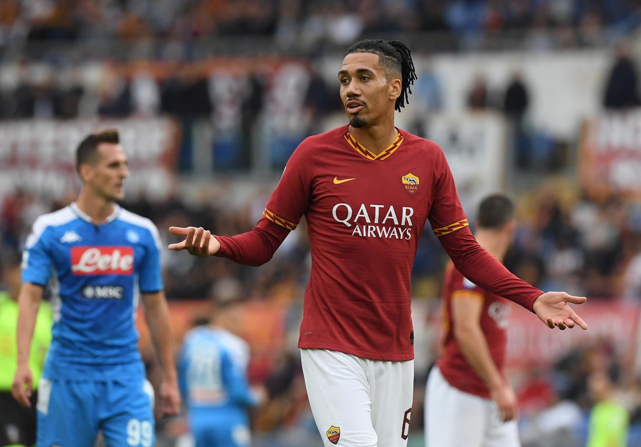 Smalling thi đấu cực kỳ chắc chắn tại AS Roma. Ảnh: Reuters Tin chuyển nhượng, chuyển nhượng 19/2, chuyển nhượng bóng đá, chuyển nhượng bóng đá hôm nay, chuyển nhượng MU, chuyển nhượng Real Madrid, chuyển nhượng Arsenal, chuyển nhượng Man City