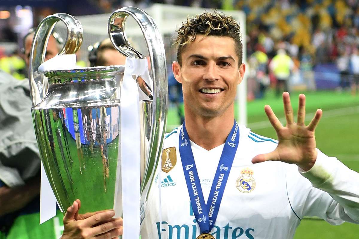 Huyền thoại Real Madrid lý giải tại sao Ronaldo giỏi hơn Messi - tin thể thao ngày 11/10/2020