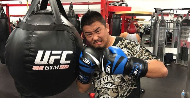 Từ Hiểu Đông thách thức võ thuật Trung Quốc. Ảnh: Sina MMA, Từ Hiểu Đông, Hà Đạo Quân, Võ sĩ MMA, Trung Quốc, võ thuật, MMA