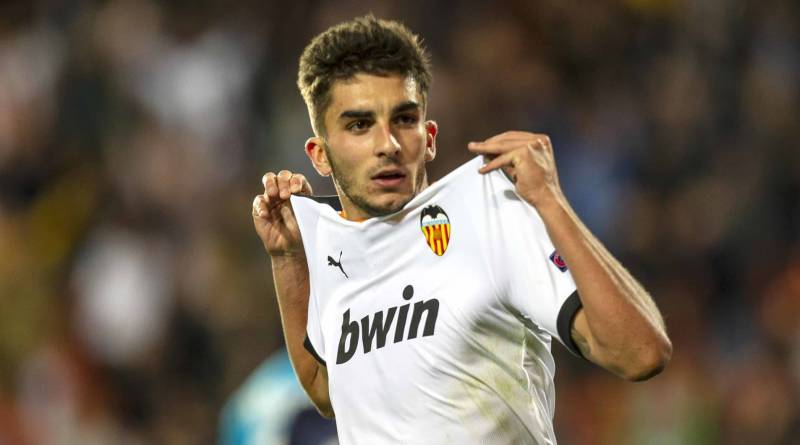 Ferran Torres là một trong những tài năng sáng giá của bóng đá Tây Ban Nha. Ảnh: Getty Tin chuyển nhượng, chuyển nhượng bóng đá, chuyển nhượng bóng đá hôm nay, chuyển nhượng MU, chuyển nhượng Real Madrid, chuyển nhượng Barca, chuyển nhượng PSG, chuyển nhượng Arsenal