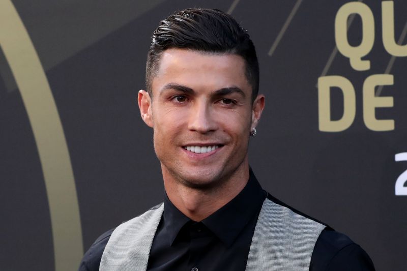 Ronaldo không có đối thủ trên mạng xã hội. Ảnh: Yahoo Cristiano Ronaldo, Juventus, Bồ Đào Nha, Covid-19, Instagram