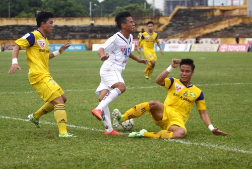 Bóng đá, gãy chân, Việt Nam, bóng đá Việt Nam, vleague, Hải Huy, những chấn thương trong bóng đá