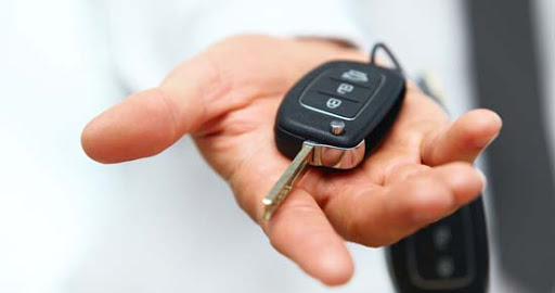 Chìa khóa dự phòng xe ô tô là thứ rất quan trọng mà nhiều người quên lấy khi nhận xe ô tô. Chìa khóa dự phòng xe ô tô