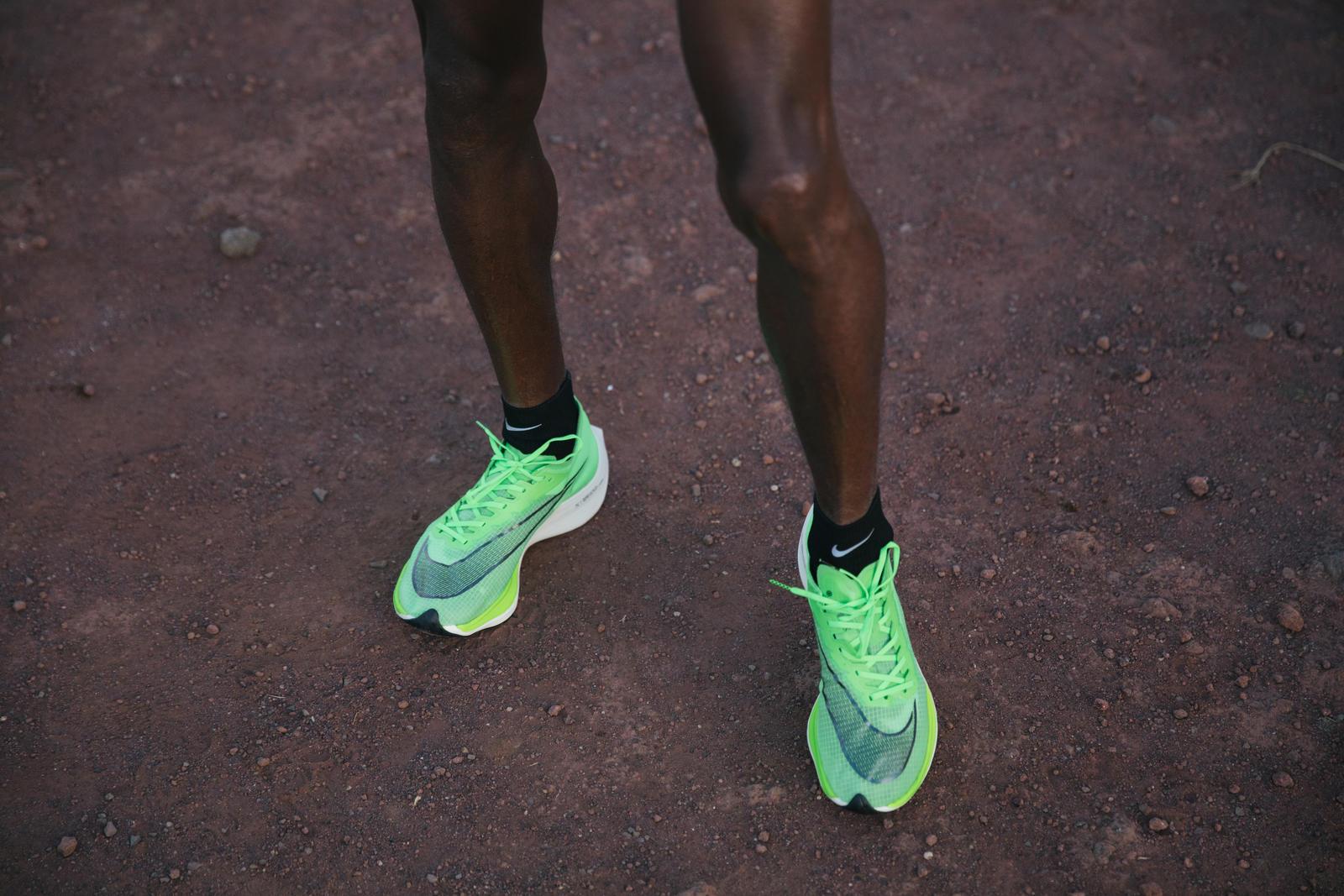 ZoomX Vaporfly NEXT% được Nike bán lẻ với giá 275 đô la Mỹ