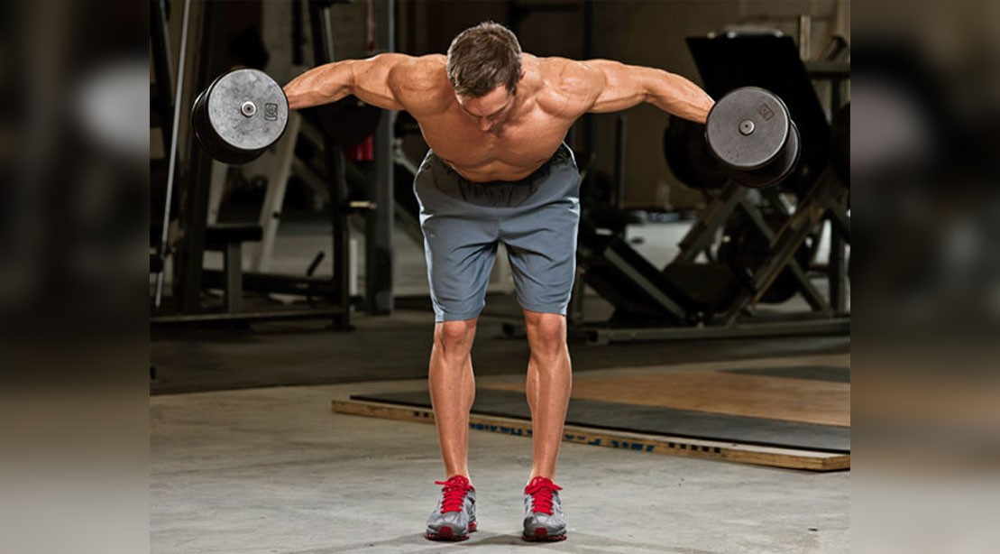 Cầm tạ đơn nâng vai sau (Rear Delt Raise)