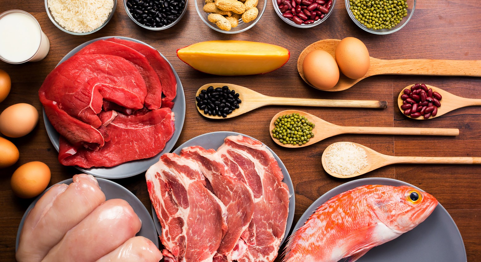 Dinh dưỡng là nhân tố quyết định tạo nên cơ bắp của bạn