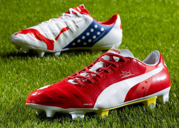 Phiên bản giày đặc biệt khi Puma trở thành nhà tài trợ chính thức cho Arsenal