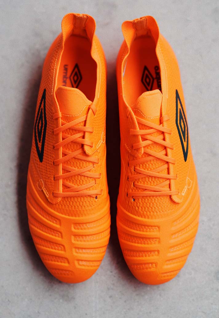 Umbro UX Accuro III