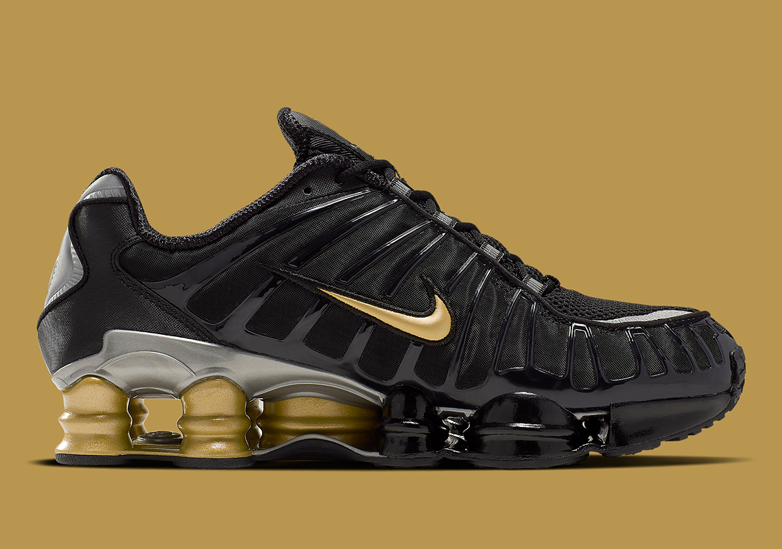 Neymar Jr x Nike Shox TL hợp tác giữa Nike và Neymar