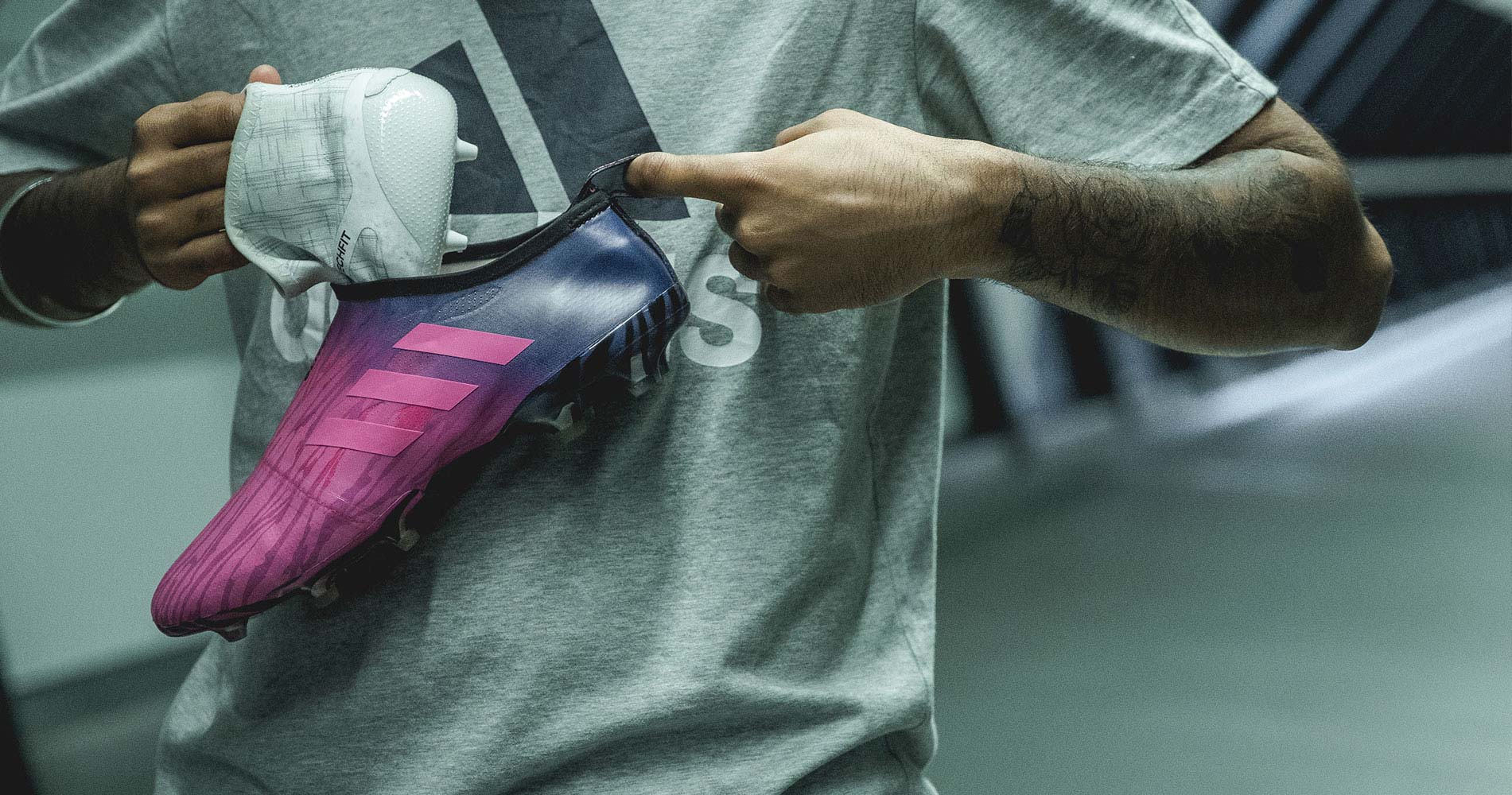 Adidas Glitch có khả năng thay đổi vẻ ngoài nhanh chóng