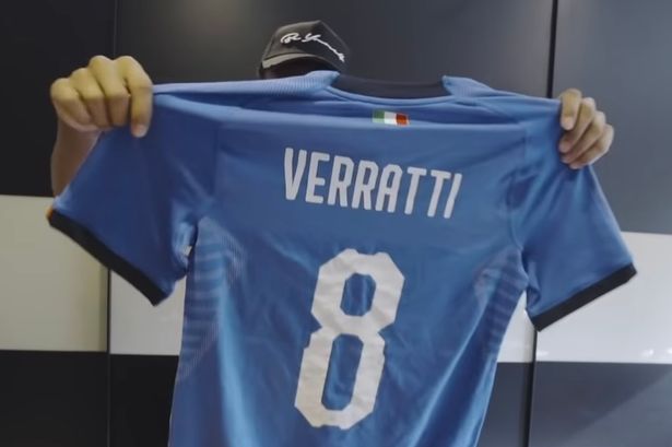 Verratti một trong những cầu thủ mà Lingard thích nhất (ảnh: JesseLingard/Youtube)