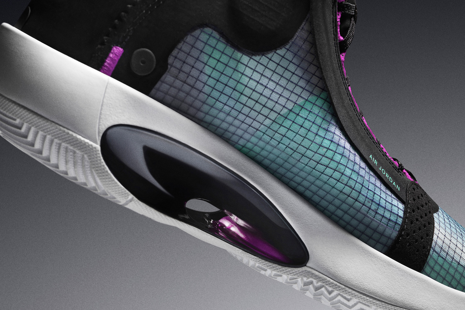 Bản phối màu thứ 2 của Nike Air Jordan 34