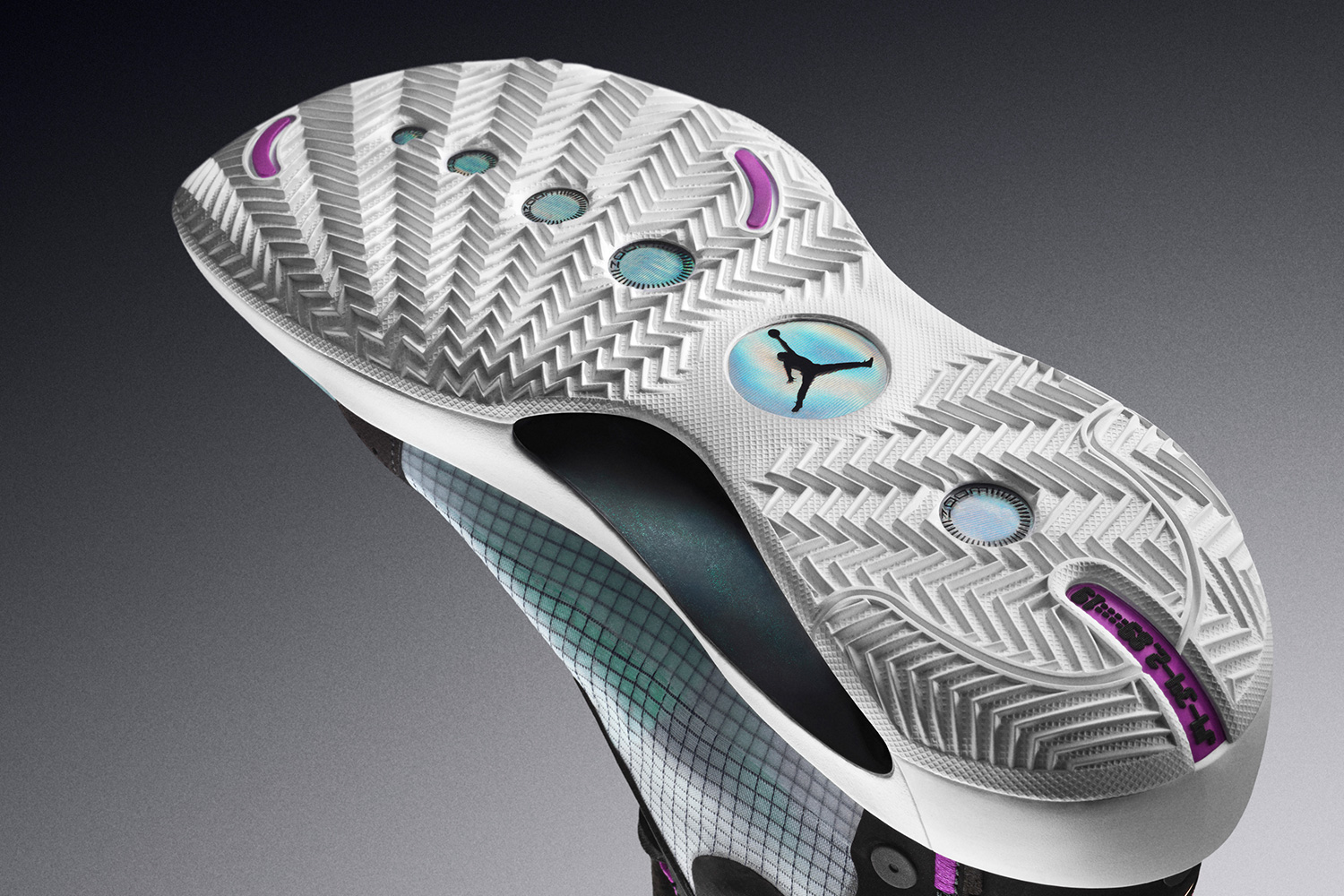 Bản phối màu thứ 2 của Nike Air Jordan 34
