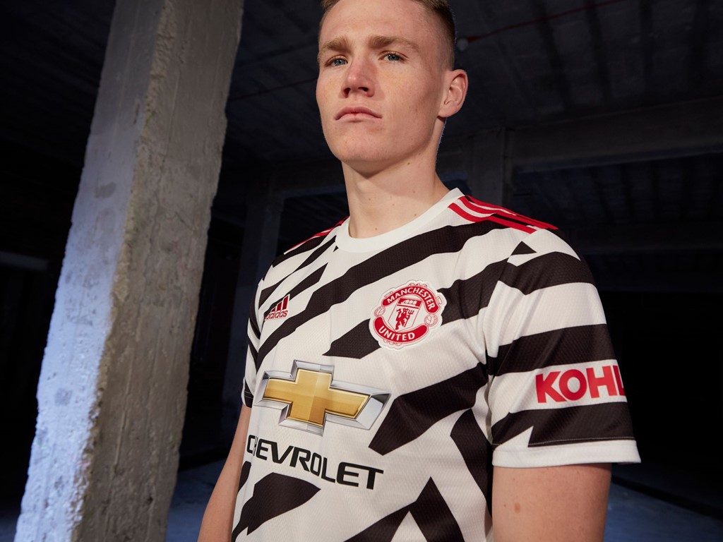 Áo đấu thứ 3 mùa giải 20/21 của Manchester United