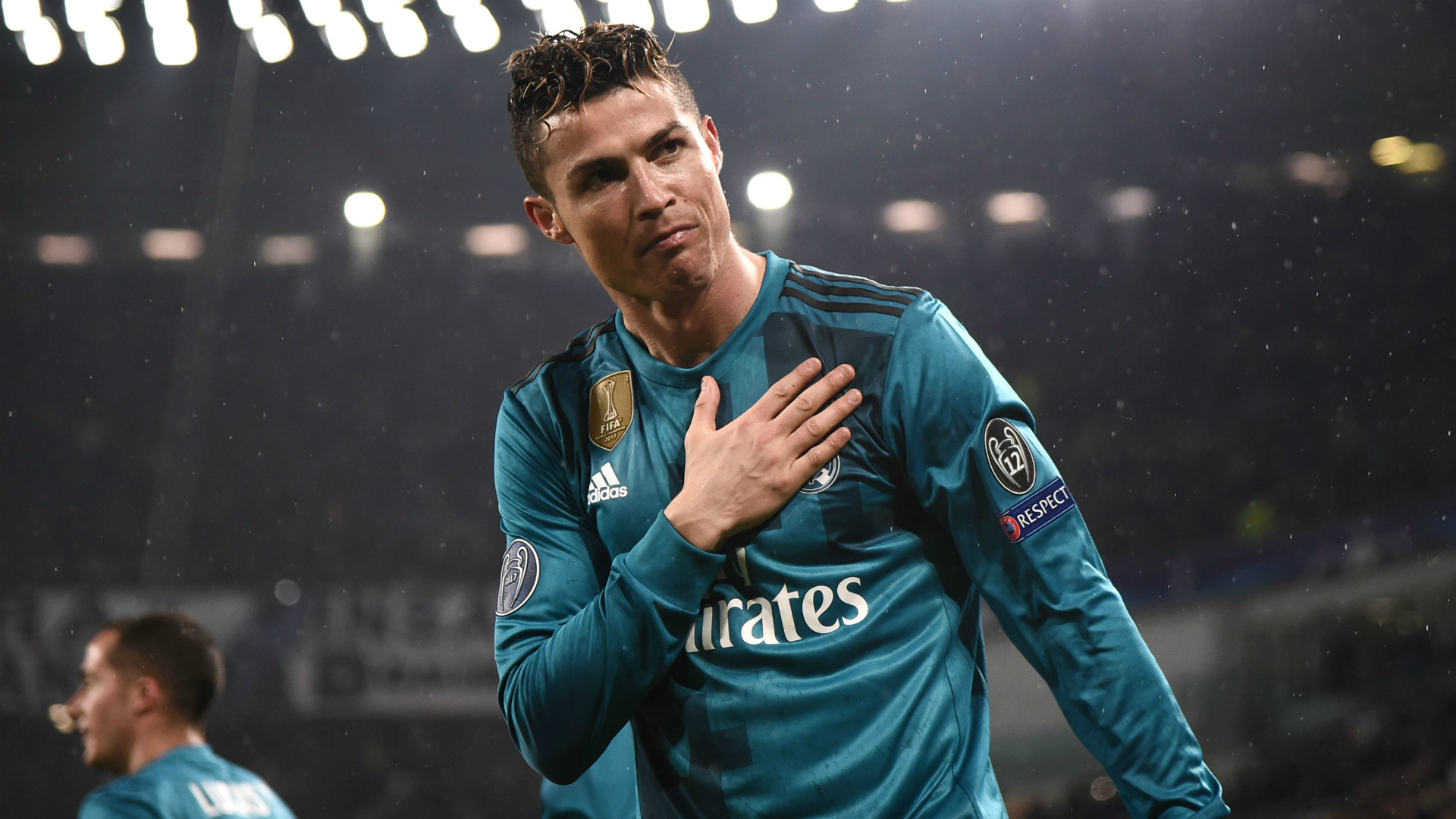 Ronaldo sẽ là bản hợp đồng thành công tiếp theo của Bianconeri? Ronaldo
