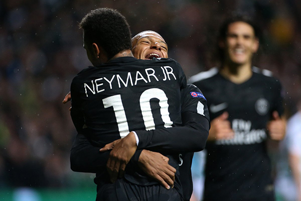 Cavani dường như là 'người thừa' trên hàng công của PSG PSG