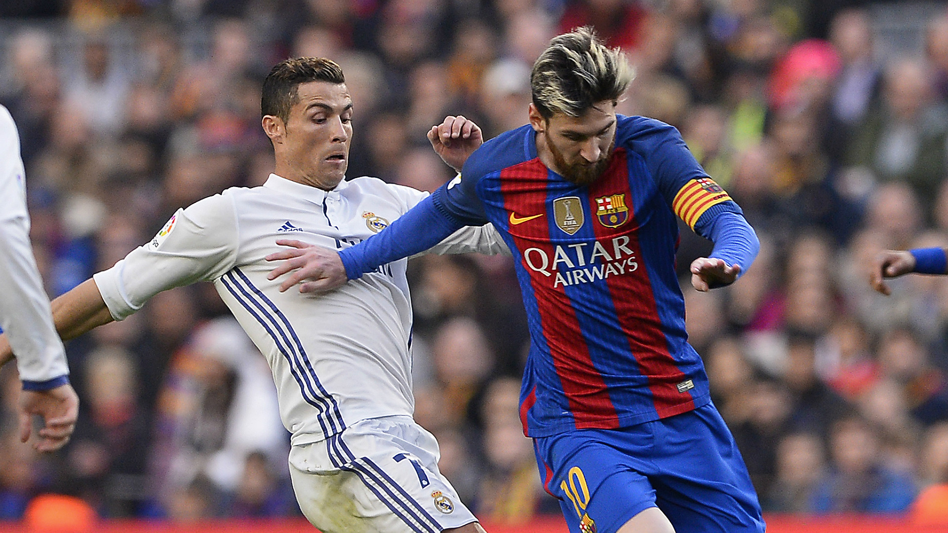 Messi và Ronaldo giờ đã ở 2 giải đấu khác nhau Messi