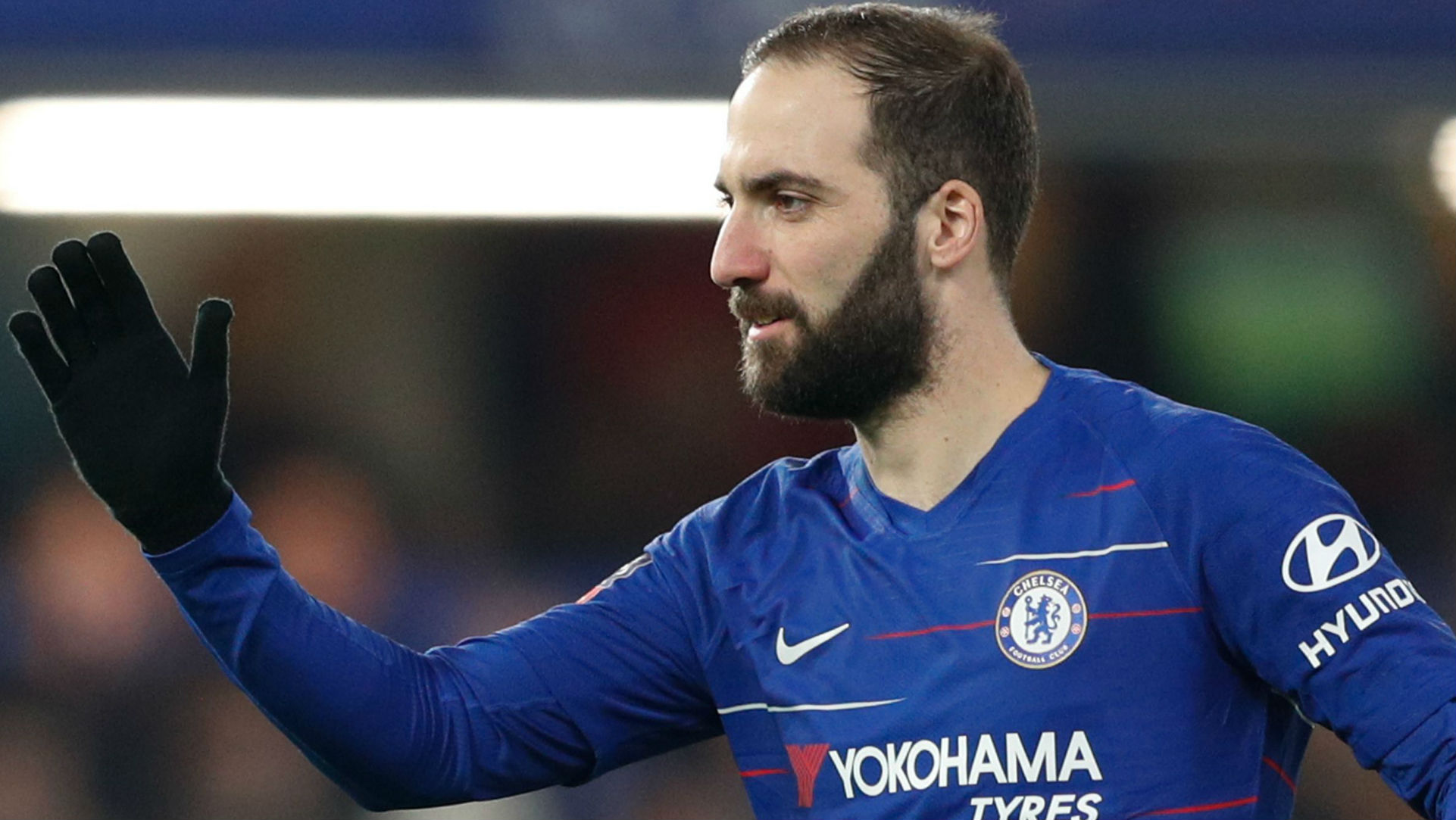 Higuain được kỳ vọng sẽ trở thành tiền đạo chủ lực cho Chelsea Higuain