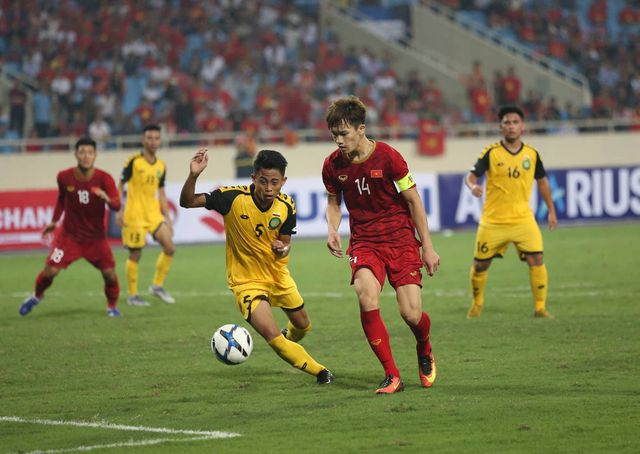 Tiền vệ Hoàng Đức đã có màn trình diễn khá ấn tượng trước U23 Brunei (Ảnh: Huyền Trang) Hoàng Đức