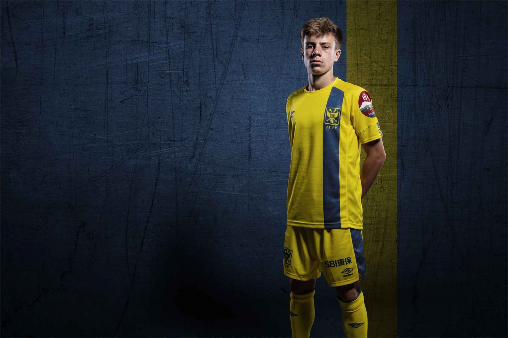 Mẫu áo sân nhà của Sint-Truiden cho mùa giải 2019/2020 Sint Truidense
