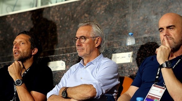 HLV Bert Van Marwijk phải đến dự khán một trận đấu ở giải VĐQG để giảm sức ép UAE