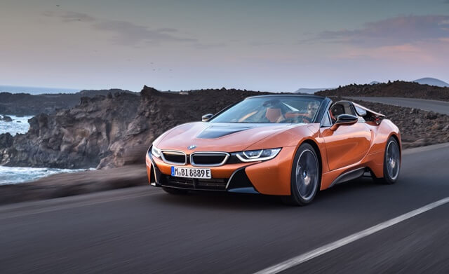Thiết kế ngoại thất của BMW i8 2020 mang đậm phong cách thể thao, trẻ trung. Thiết kế ngoại thất của BMW i8 2020 mang đậm phong cách thể thao, trẻ trung.