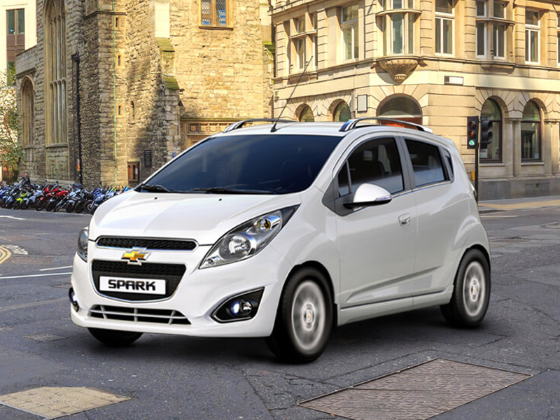 Chevrolet Spark có thiết kế đầu xe nhìn thoáng qua khiến nhiều người nhầm lẫn với Kia Morning Phần đầu xe Chevrolet Spark