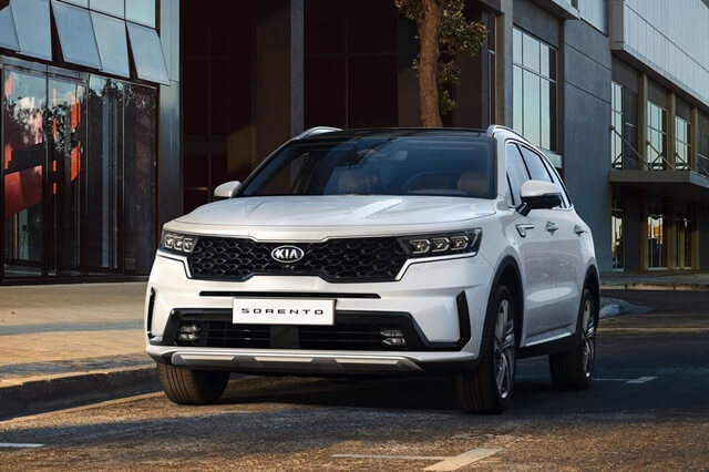 Kia Sorento là mẫu xe được giảm giá nhiều nhất đồng thời cũng được tặng thêm các gói phụ kiện Gia xe Kia uu dai den 70 trieu trong thang 7 2020