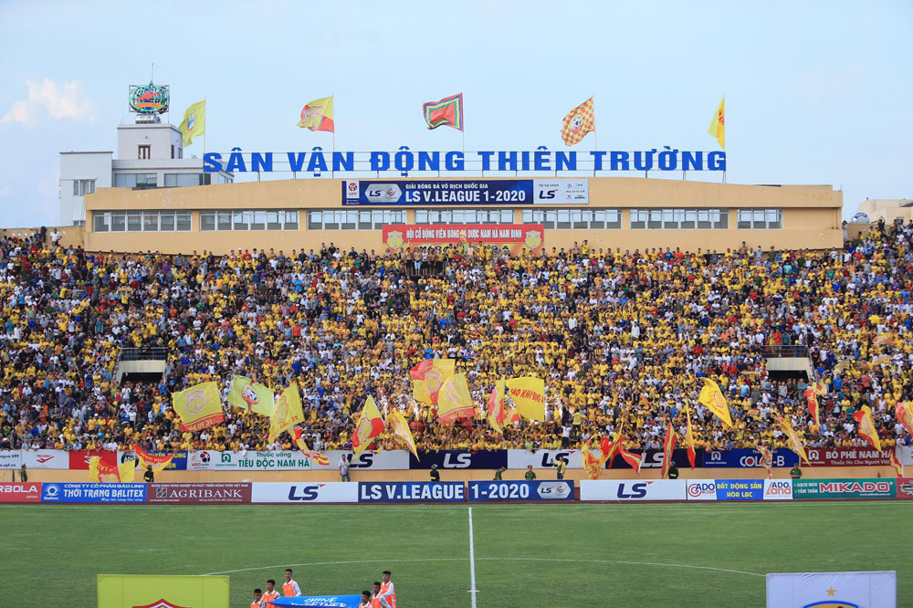 SLNA và hành động nhân văn với cổ động viên Nam Định