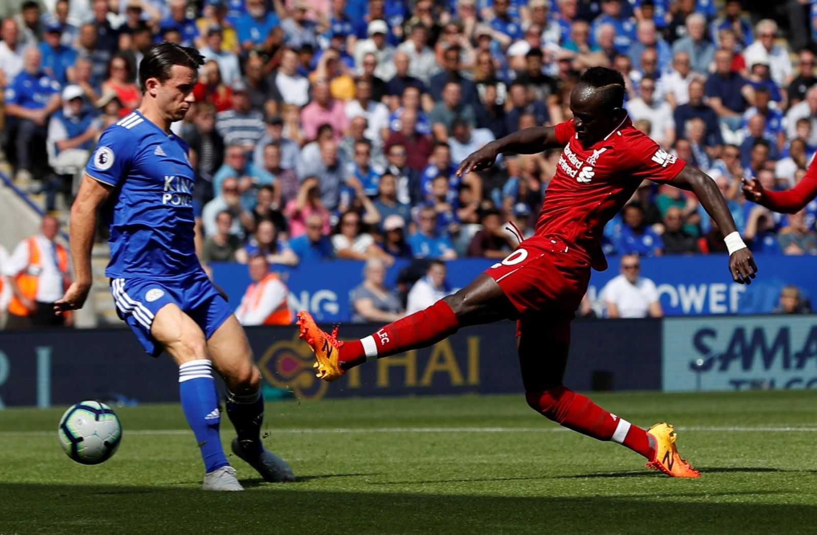 Lịch thi đấu bóng đá hôm nay ngày 22/11: Tâm điểm Liverpool