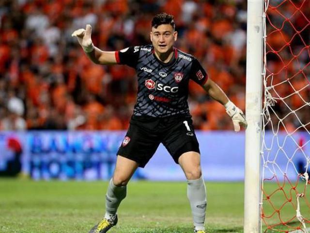 Đặng Văn Lâm tiếp tục 'gác đền' dưới thời HLV mới của Muangthong Utd