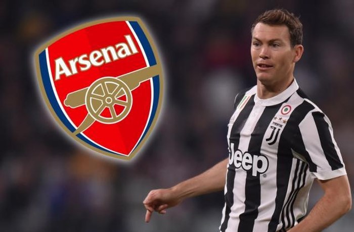 Lichtsteiner chia tay Juve sau 250 trận đấu Arsenal, Lichtsteiner, Juventus