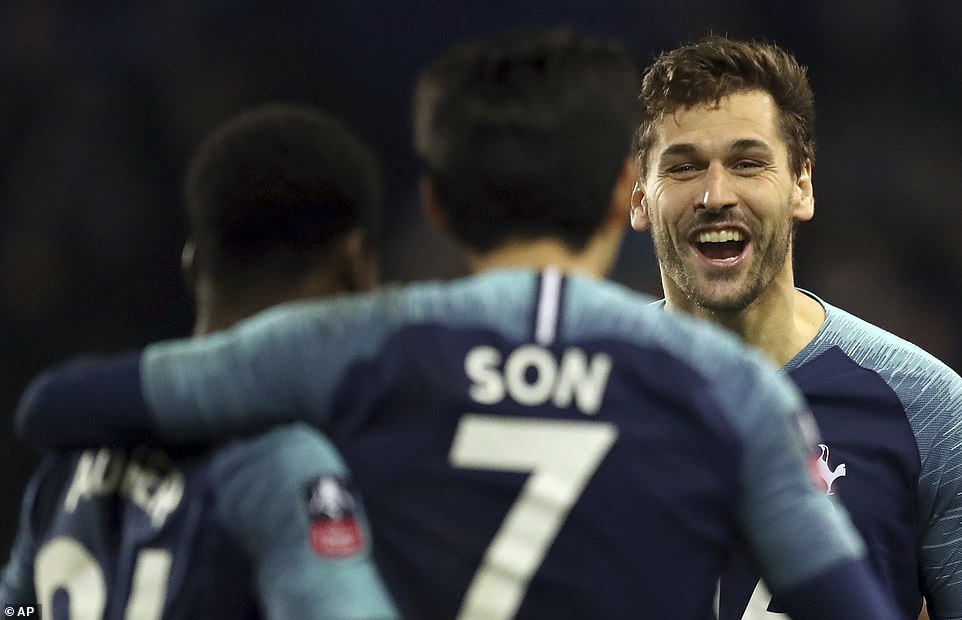 Llorente có một ngày thi đấu ấn tượng với 1 hat-trick