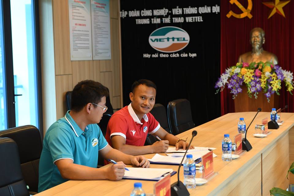 Trọng Hoàng tại trụ sở Viettel