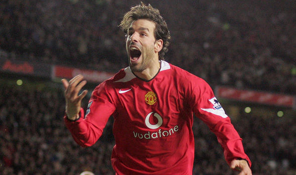 Van Nistelrooy từ chối bầu Hiển vì không biết nhiều về BĐVN