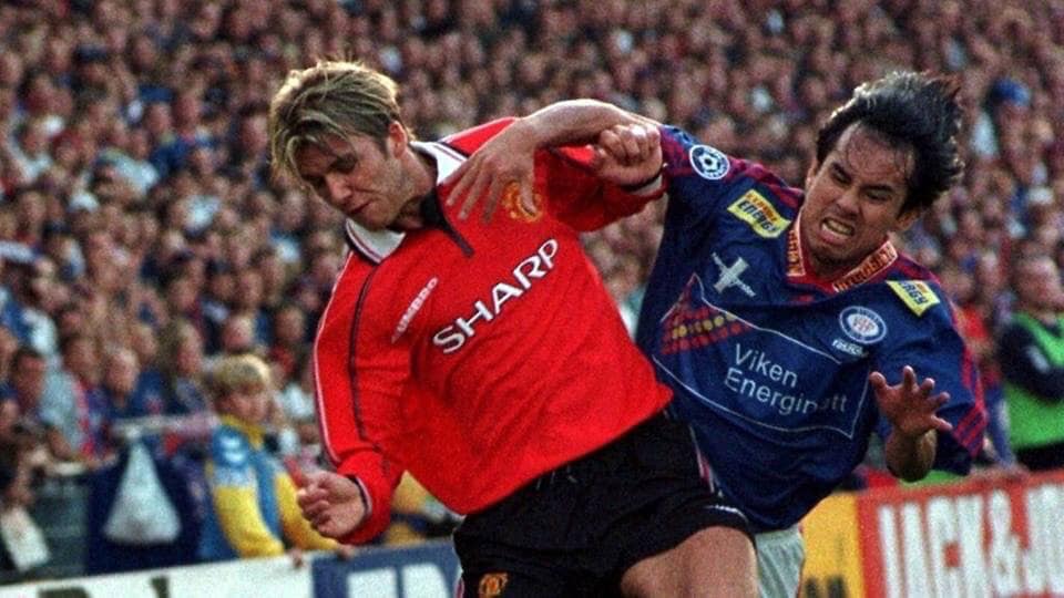 Trần Ngọc Hải tranh chấp với David Beckham